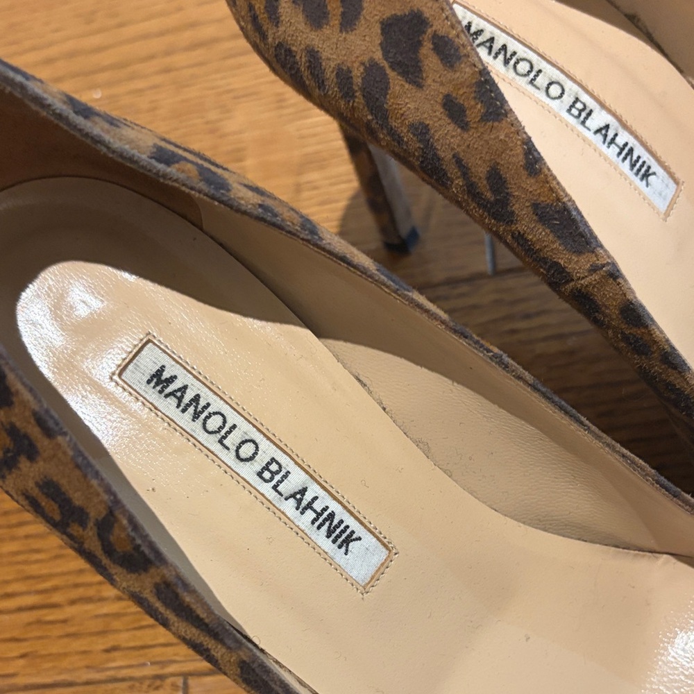 Manolo Blahnik Leopard Print Heels - Picture 2 of 4